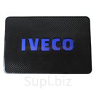 Держатель автомобильный коврик липкий резиновый с логотипом Iveco