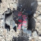 подушка двигателя HONDA  
