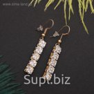 Серьги со стразами "Дорожка" малая, цвет белый в золоте