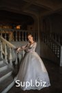 В каталоге поставщика “White Nights” (ИП Кифоренко) доступна новая модель свадебного платья 02-132 из коллекции 2021 года.

Свадебное платье с рукавами ¾ прекр…