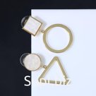 Серьги «Волшебство» геометрия, белые в золоте