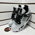 Nike Jordan 4 Retro model 6