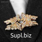 Зажим для кардигана "Бабочки", цвет радужный в золоте