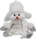 Christmas decoration: Snowman, sitting. Size: 20 cm.