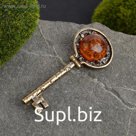 Брошь "Янтарь" золотой ключик, цвет коричневый в бронзе