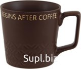 Life Begins with Coffee Mug 460ml Color: Chocolate Material: Porcelain