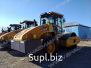 Вибрационный каток XCMG XS203J